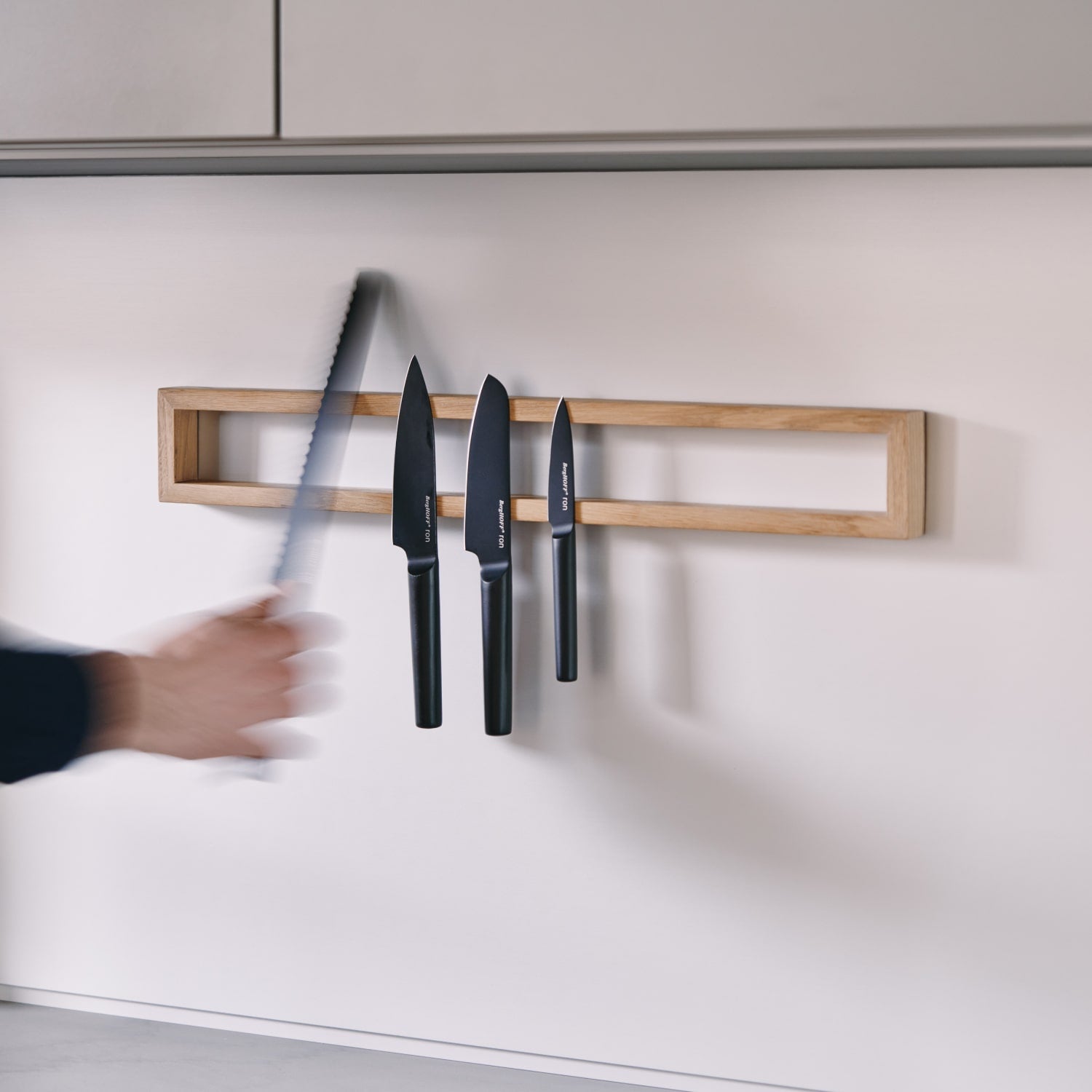 Magnetic knife holder Wall Rack