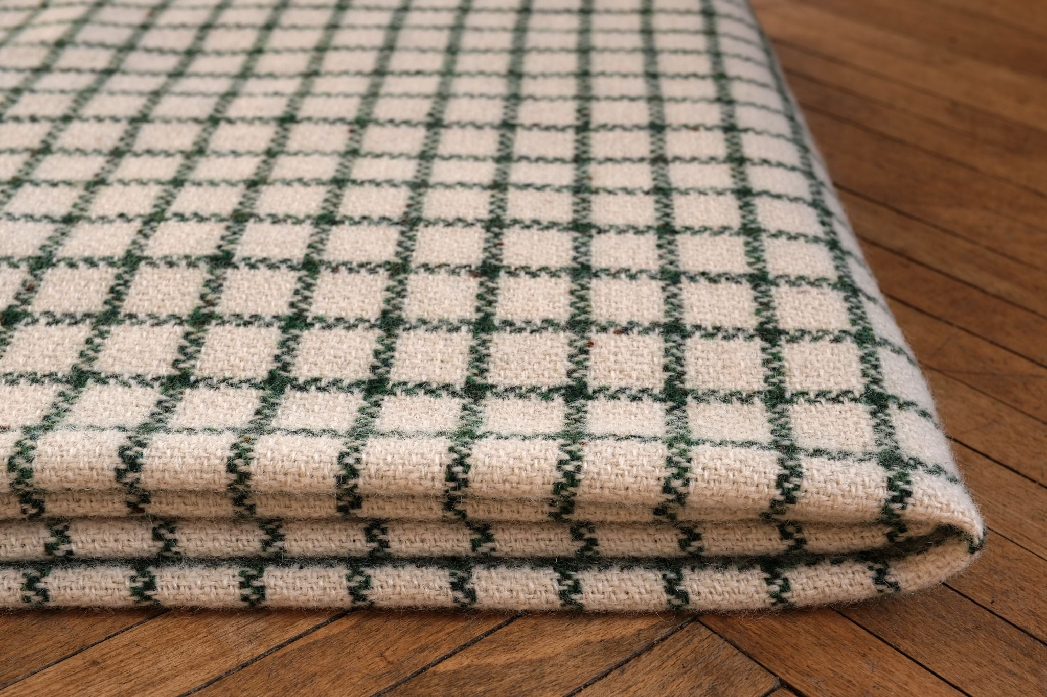 Sheep wool plaid - checkered green