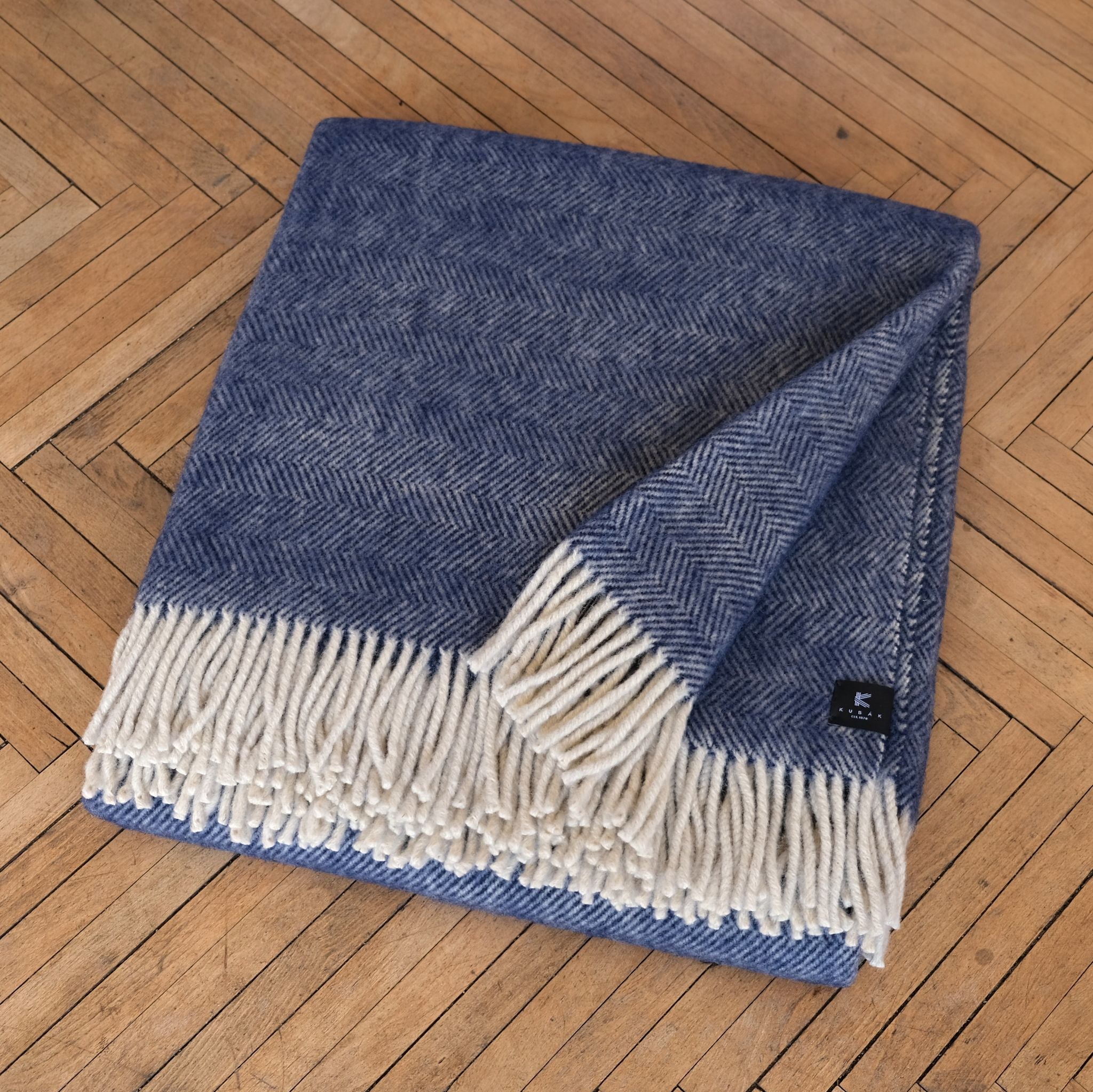 Sheep wool blanket - indigo